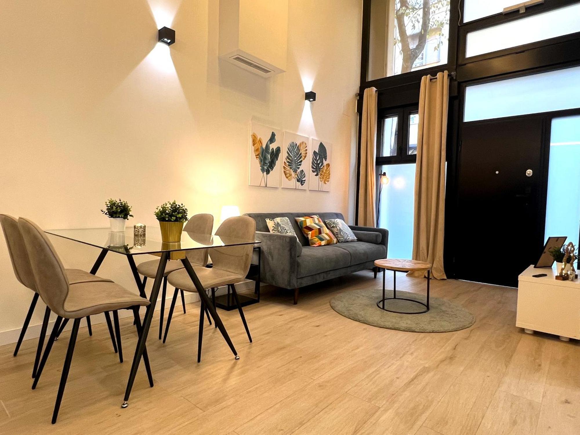 Duplex Moderno Y Acogedor Junto A Atocha Apartment Madrid Exterior photo